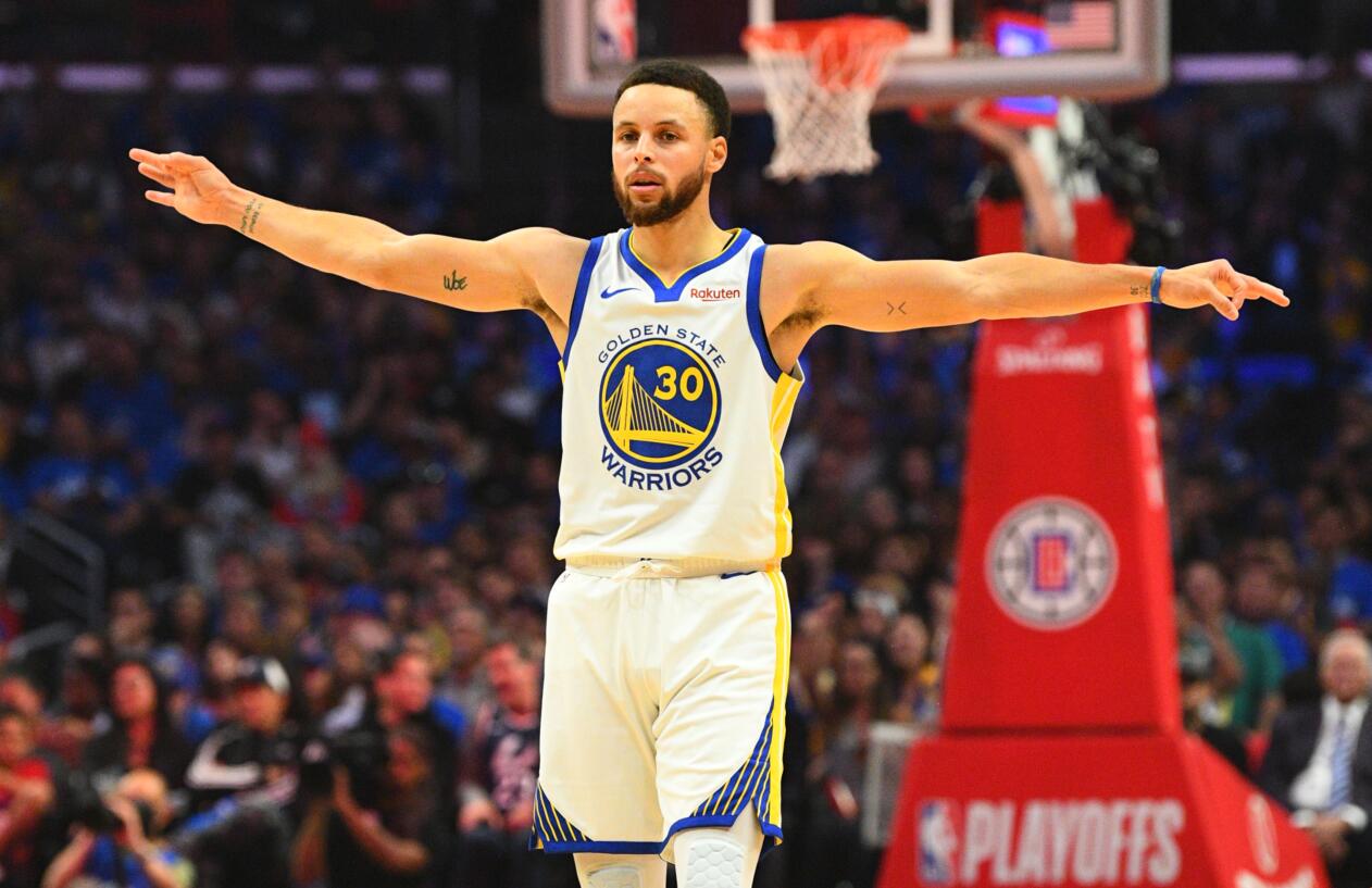 又猛又憨锡安与时间赛跑5秒一条龙1打5 敦敦敦跑回替补席庆祝