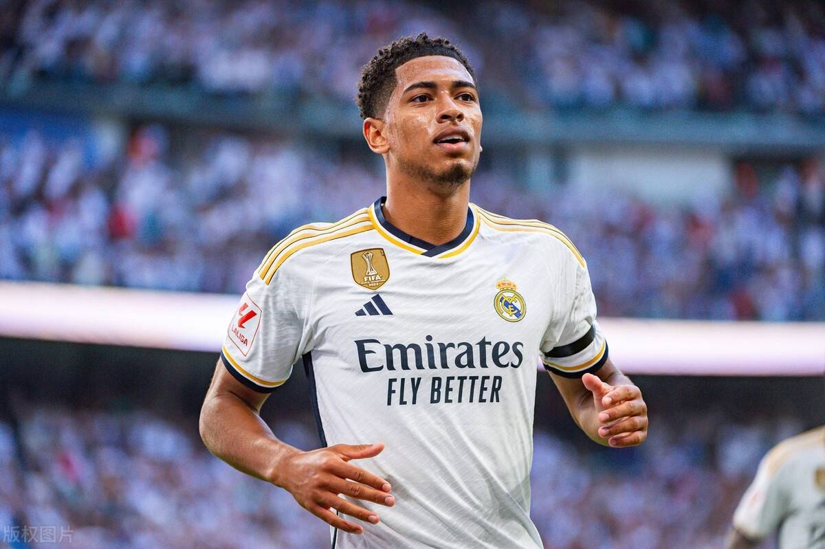 29元史低回馈！《方块方舟》感恩季开启，嘟嘟霸王龙限时返场