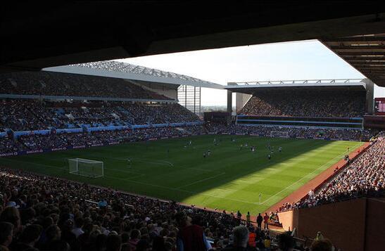 追梦将比肩库里，成为唯二代表勇士出战900场常规赛的球员