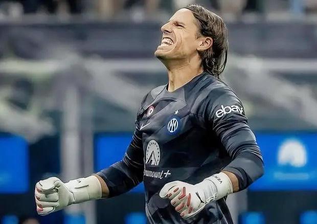 西甲半场：场上僵局暂未打破，皇家马略卡0-0奥萨苏纳