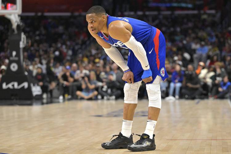 NBA明天比赛让分胜负预测：湖人击败步行者快船击败尼克斯