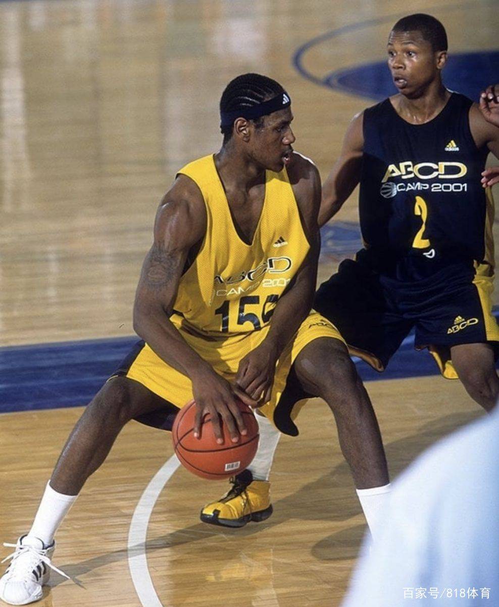 意大利女排险胜土耳其队，第二次获世锦赛冠军，瓦尔加斯空砍33分