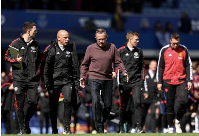 里尔老板：乔纳森不是典型9号球员，预料到他会遇到一些困难