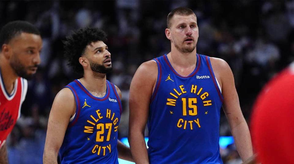 詹姆斯谈NBA杯出局：我不在乎这个，有没有杯赛我都热爱打球