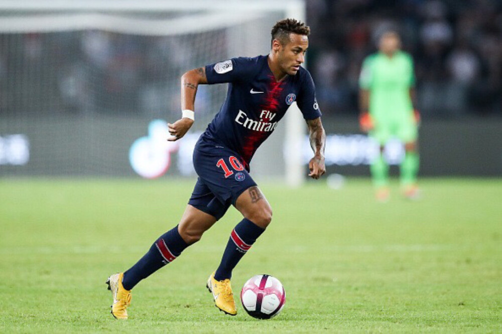 弗拉霍维奇面临长时间休战，意媒：尤文正在关注吉拉西