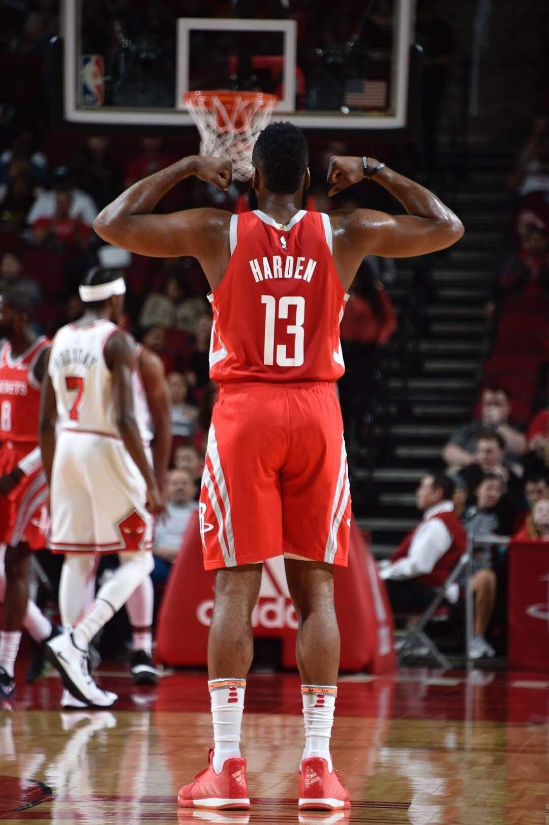 米兰新闻网：普利西奇的续约已经达成协议，签字